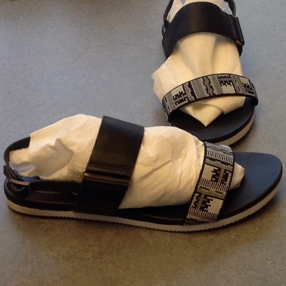 Teva Shoes - Teva leather "Avalina"  sandals